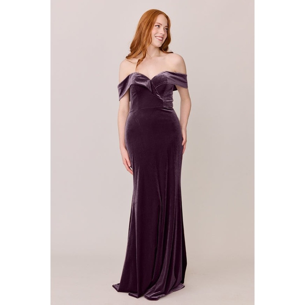 Revelry Plum Purple Bardot Velvet Dress Off Shoulder Gown Women's Size 8